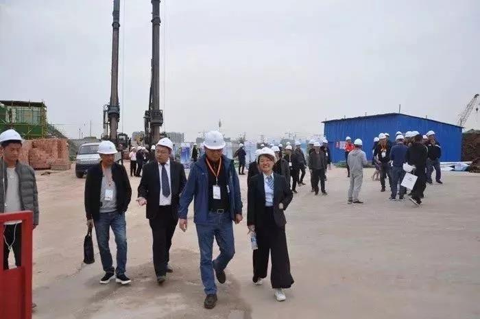 尊龙凯时重装YTR230Dpro旋挖钻成都推介会圆满落幕