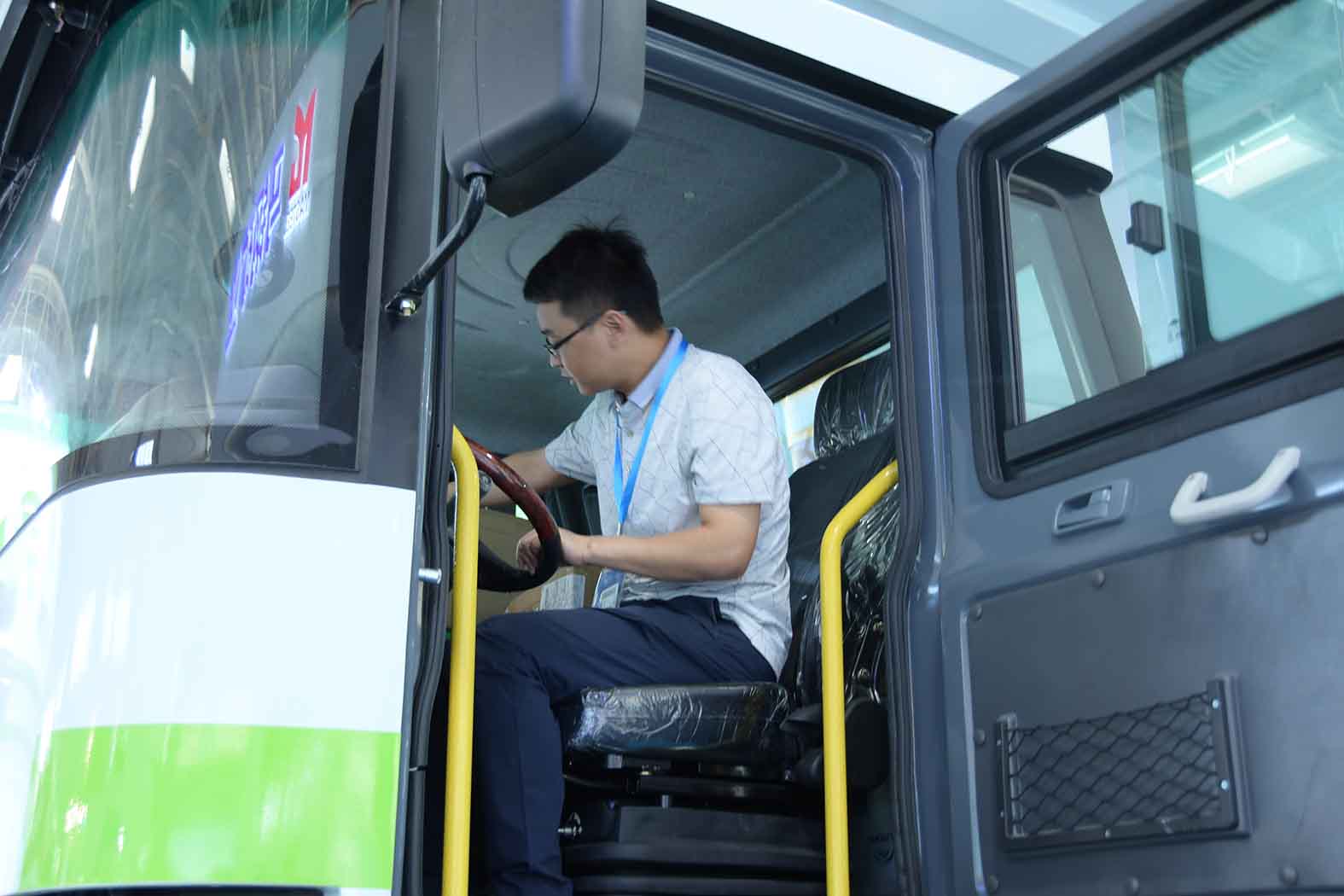 引领未来▲尊龙凯时纯电动矿用车闪耀2019CIME展会