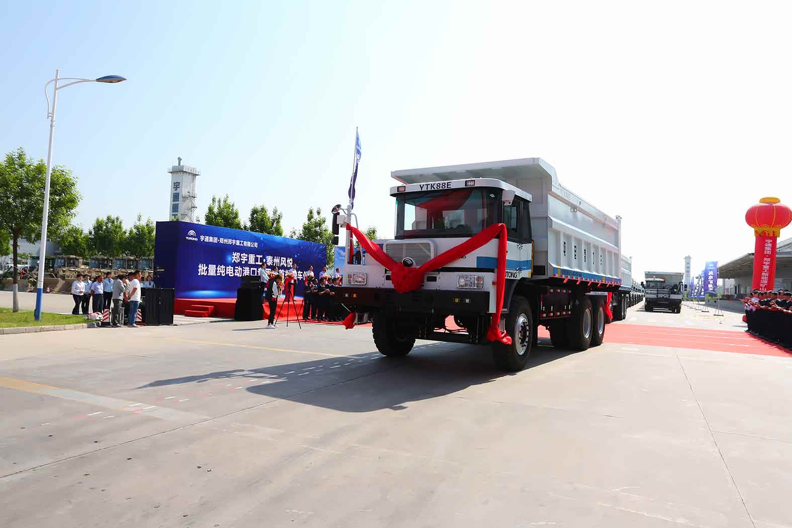 首批|尊龙凯时矿用车正式迈向新能源，实现批量交付！