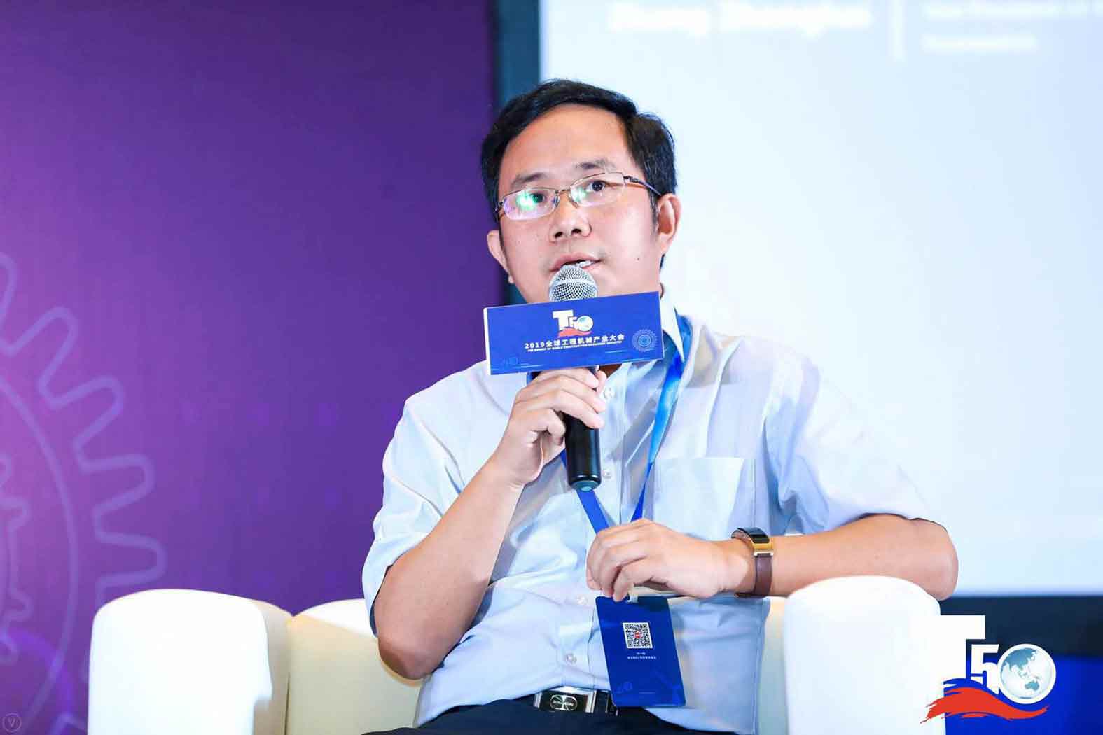 闪耀 | 尊龙凯时集团 · 尊龙凯时重装荣获中国桩工机械市场两项年度大奖