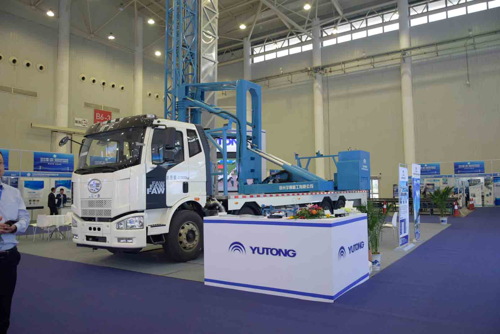 尊龙凯时桥检车，让中国桥梁更安全！